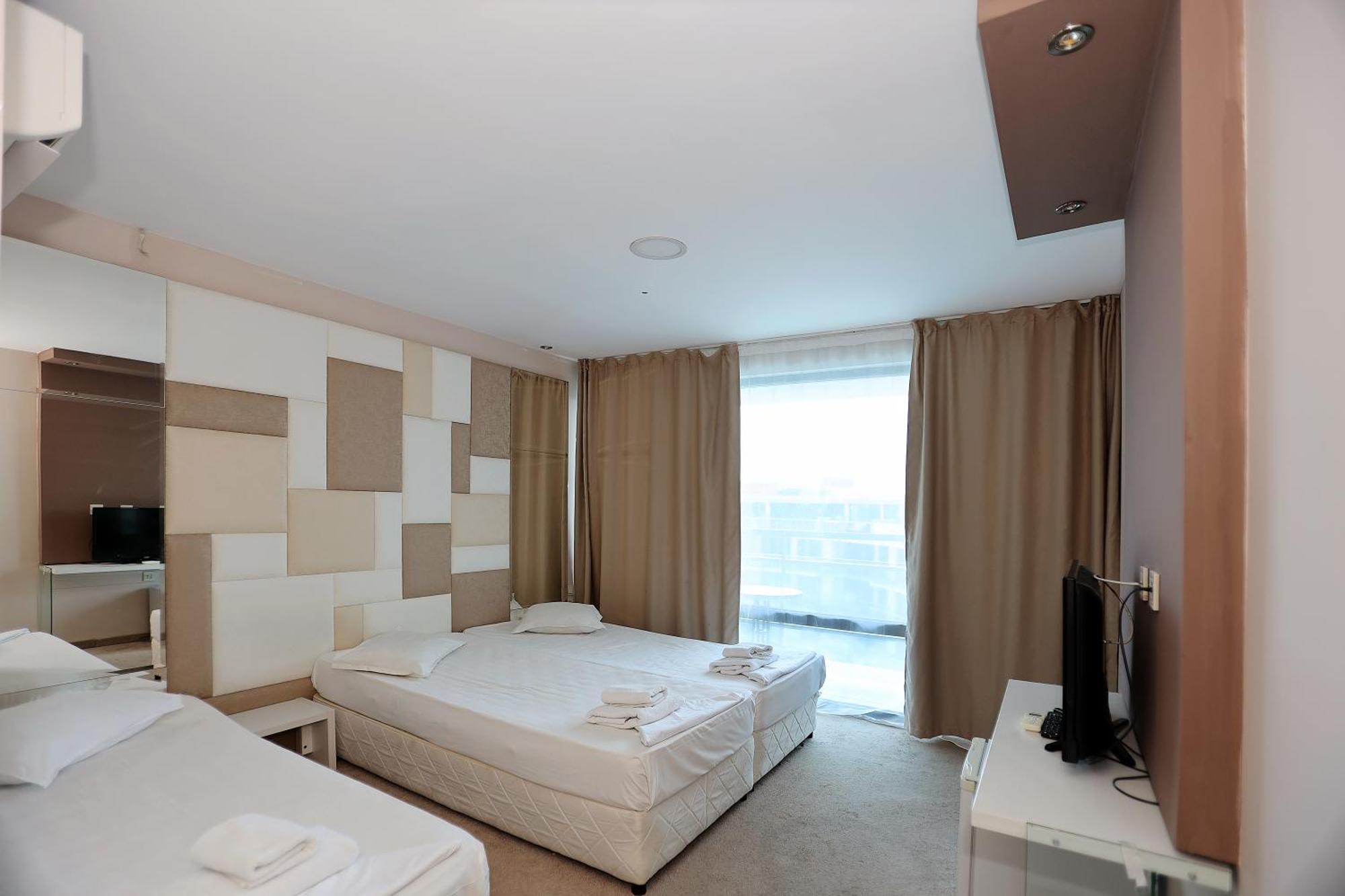 Riviera Blue Hotel Słoneczny Brzeg Zewnętrze zdjęcie
