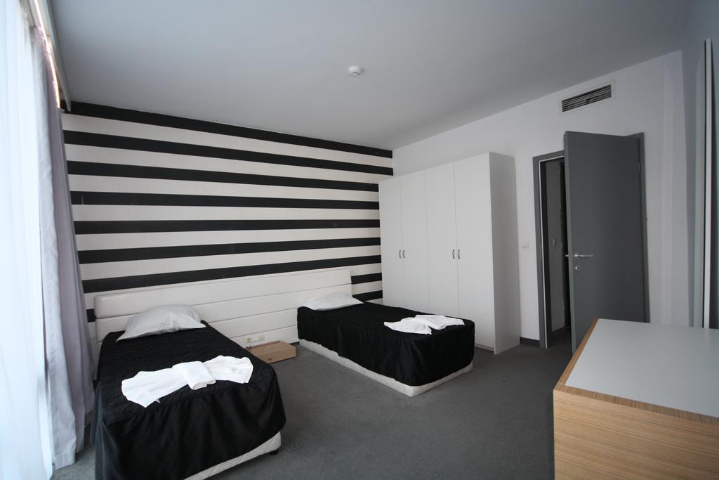 Riviera Blue Hotel Słoneczny Brzeg Zewnętrze zdjęcie